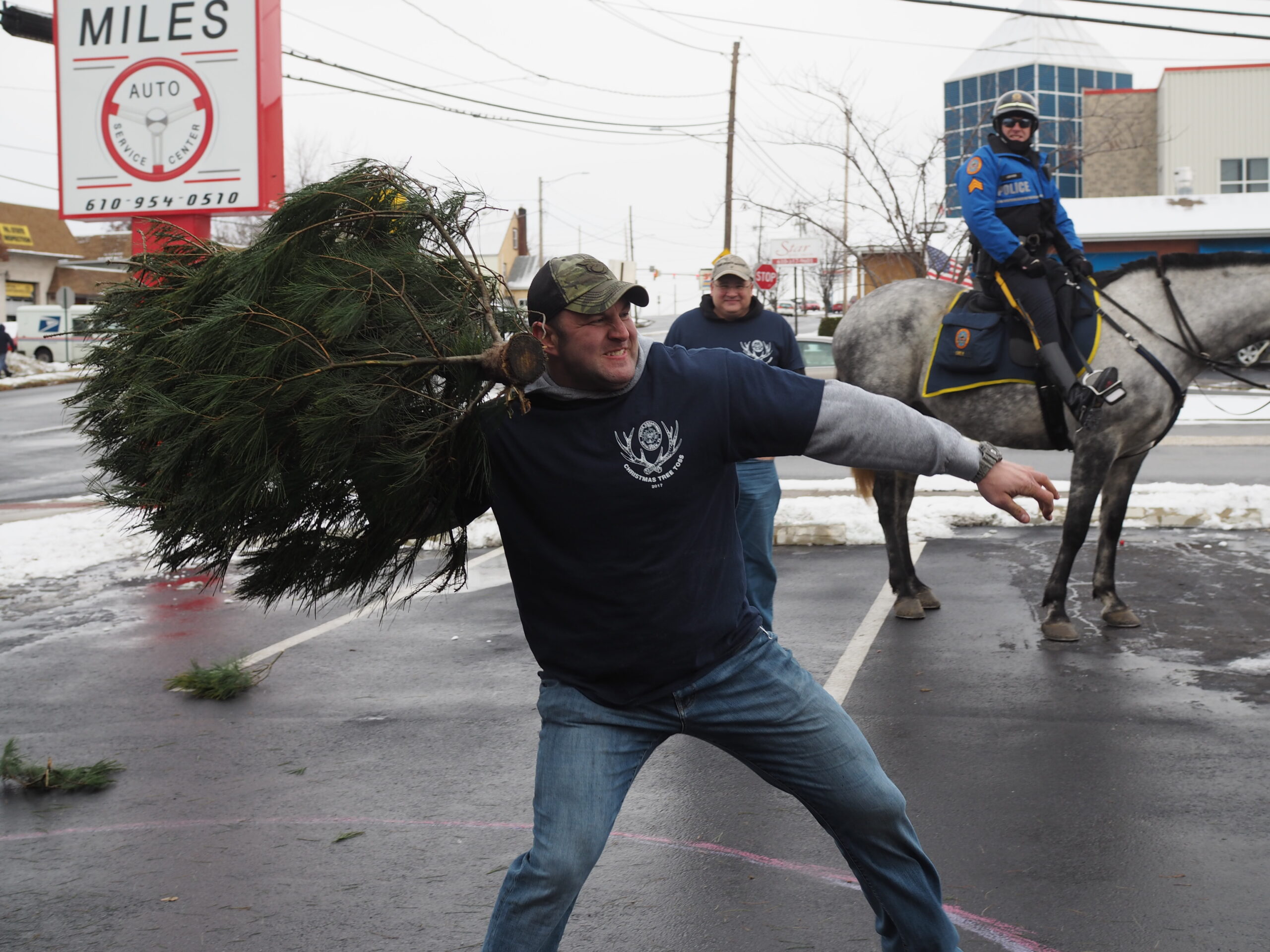 Bethlehem Christmas Tree Toss Featured on National Media Site – Lehigh Valley with Love Media